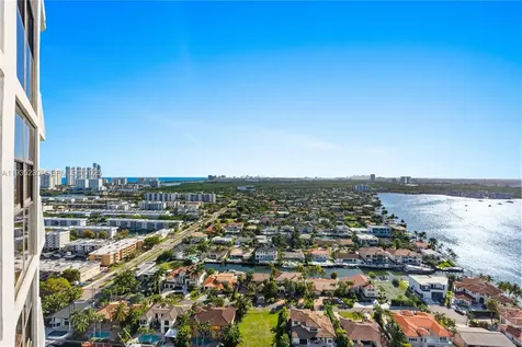 1000 W Island Boulevard Aventura FL 33160