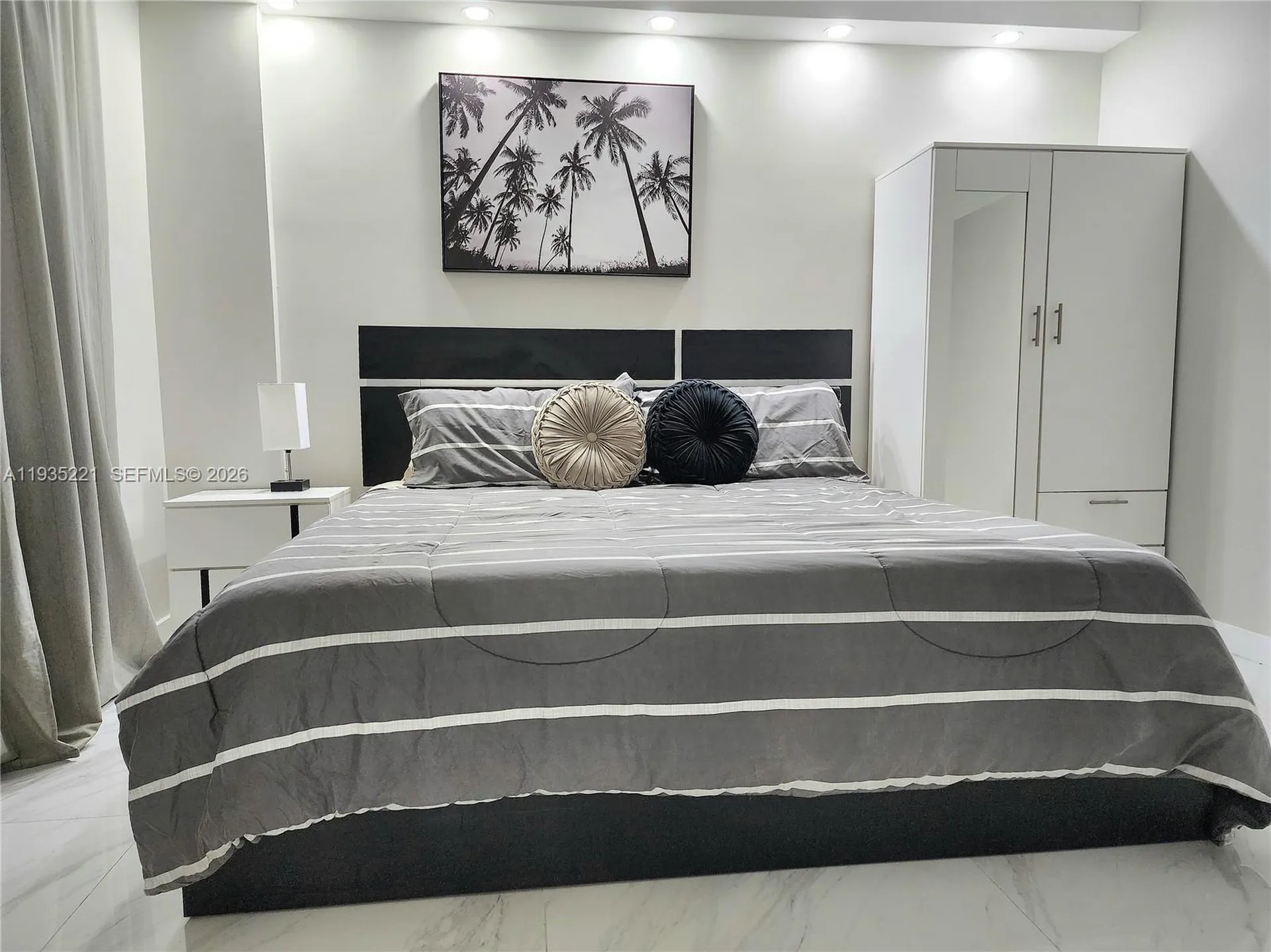 3725 S Ocean Drive Hollywood FL 33019
