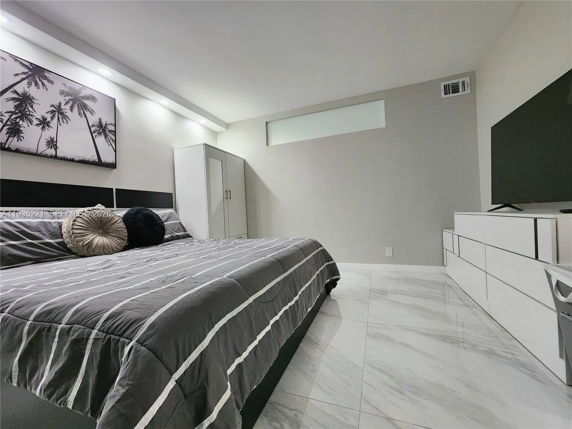 3725 S Ocean Drive Hollywood FL 33019