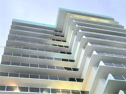 3725 S Ocean Drive Hollywood FL 33019