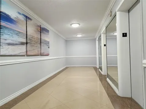 3725 S Ocean Drive Hollywood FL 33019