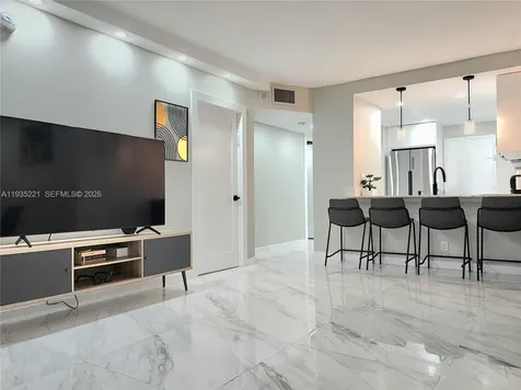 3725 S Ocean Drive Hollywood FL 33019