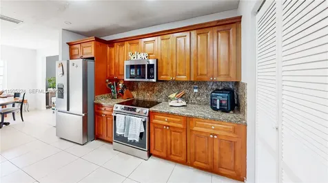 409 SW 8th Avenue Florida City FL 33034
