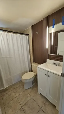 5460 W 21st Court Hialeah FL 33016