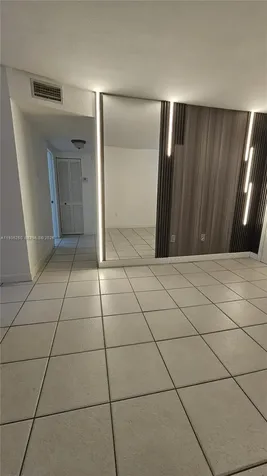 5460 W 21st Court Hialeah FL 33016