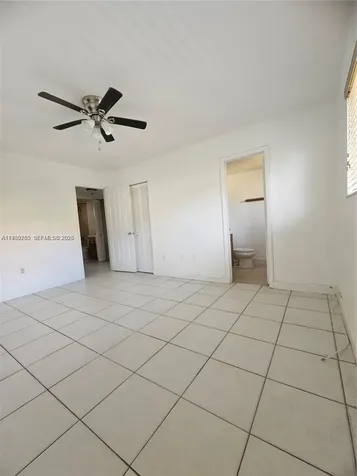 5460 W 21st Court Hialeah FL 33016