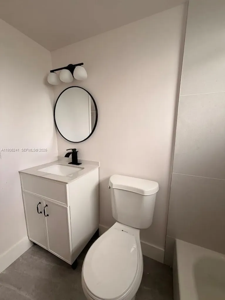 318 NW 30th Terrace Fort Lauderdale FL 33311