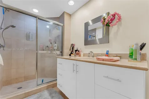 3101 S Ocean Drive Hollywood FL 33019