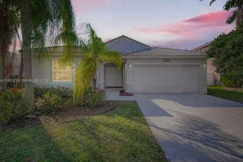 14242 NW 18th Place Pembroke Pines FL 33028