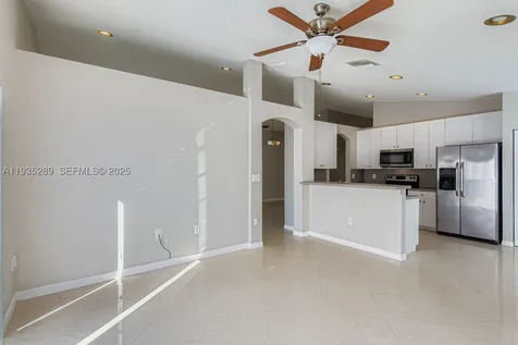 14242 NW 18th Place Pembroke Pines FL 33028