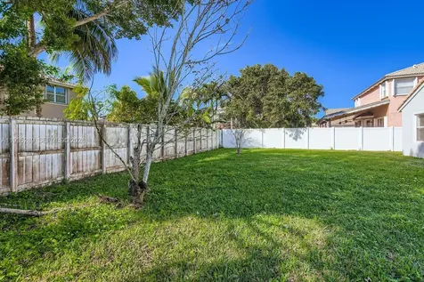14242 NW 18th Place Pembroke Pines FL 33028
