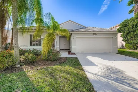14242 NW 18th Place Pembroke Pines FL 33028