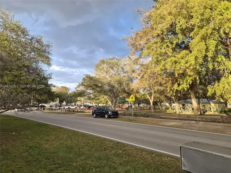 9201 SW 43rd Terrace Miami FL 33165