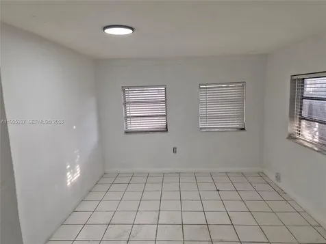 9201 SW 43rd Terrace Miami FL 33165
