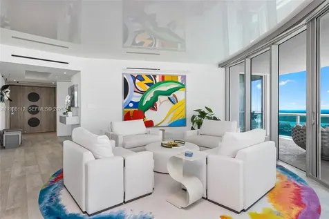 1000 S Pointe Drive Miami Beach FL 33139