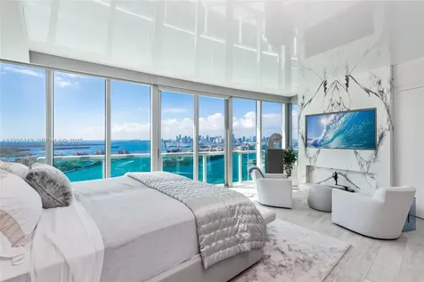 1000 S Pointe Drive Miami Beach FL 33139