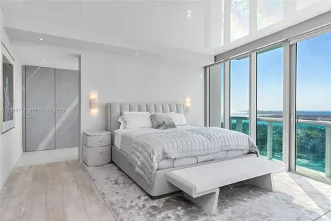 1000 S Pointe Drive Miami Beach FL 33139
