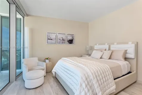 1000 S Pointe Drive Miami Beach FL 33139