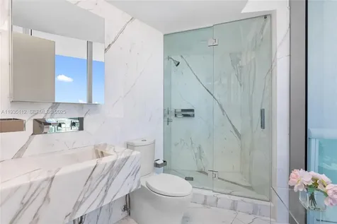 1000 S Pointe Drive Miami Beach FL 33139