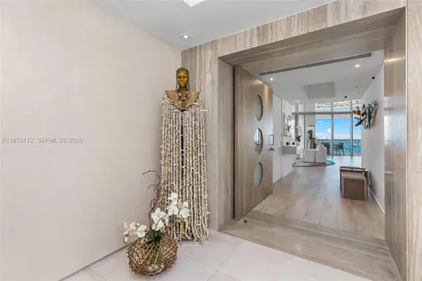 1000 S Pointe Drive Miami Beach FL 33139