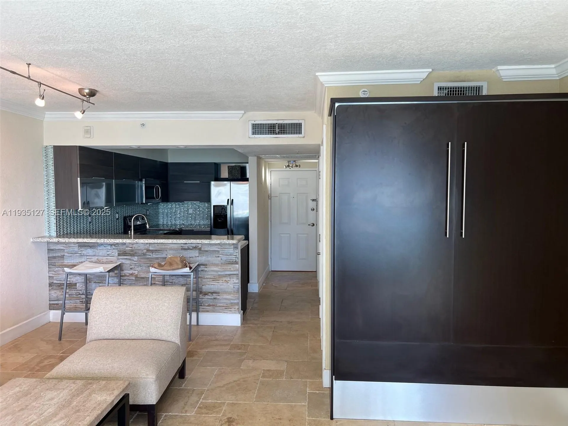 2501 S Ocean Drive Hollywood FL 33019
