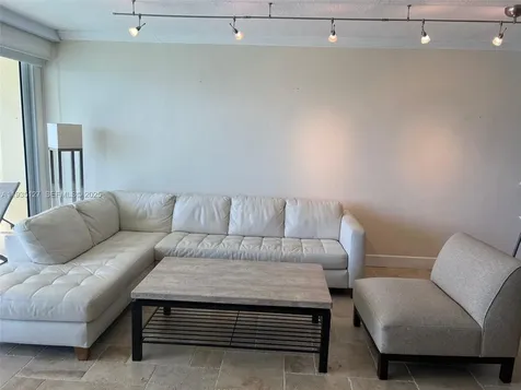 2501 S Ocean Drive Hollywood FL 33019