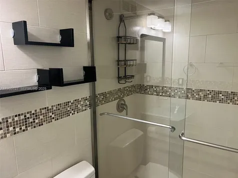 2501 S Ocean Drive Hollywood FL 33019