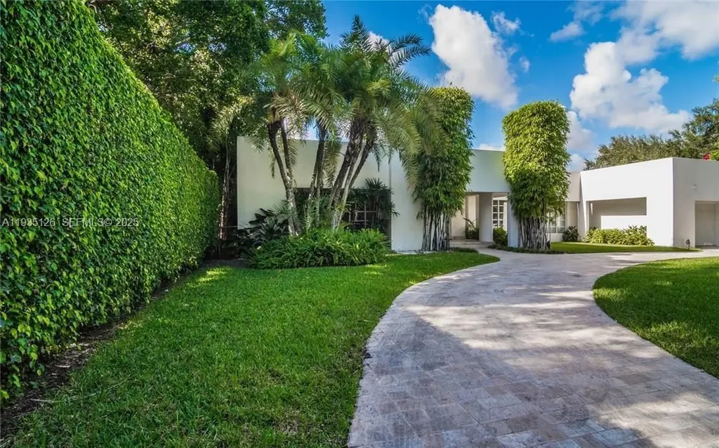 3020 Brickell Avenue Miami FL 33129