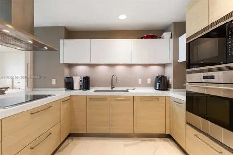 17301 Biscayne Boulevard North Miami Beach FL 33160
