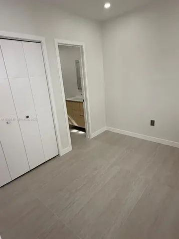 2436 SW 7th Street Miami FL 33135
