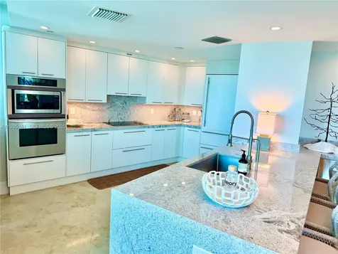 1200 Holiday Drive Fort Lauderdale FL 33316