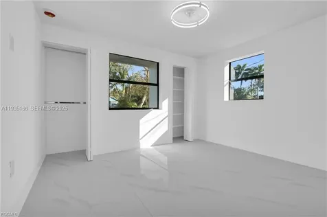 356 New York Drive Fort Myers FL 33905