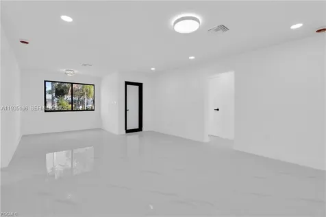 356 New York Drive Fort Myers FL 33905