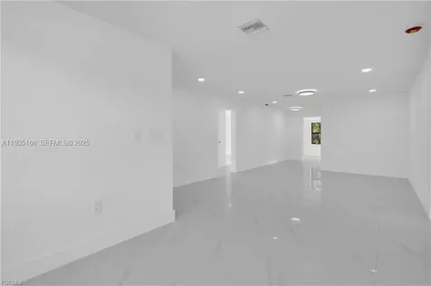 356 New York Drive Fort Myers FL 33905