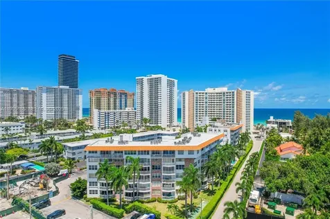 3181 S Ocean Drive Hallandale Beach FL 33009