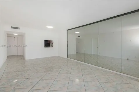 3181 S Ocean Drive Hallandale Beach FL 33009