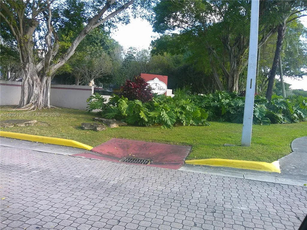 9215 SW 141st Place Miami FL 33186