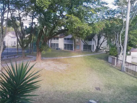 9215 SW 141st Place Miami FL 33186