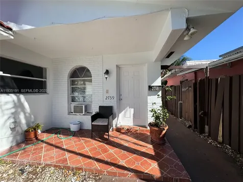 2757 SW 34th Avenue Miami FL 33133