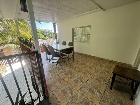 2757 SW 34th Avenue Miami FL 33133