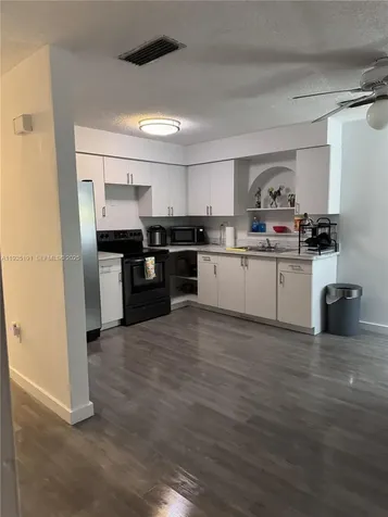 2757 SW 34th Avenue Miami FL 33133