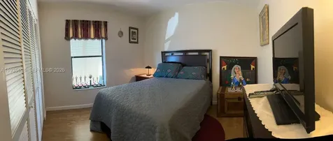 1121 W Fairway Road Pembroke Pines FL 33026