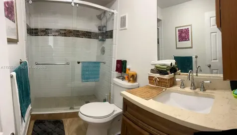 1121 W Fairway Road Pembroke Pines FL 33026