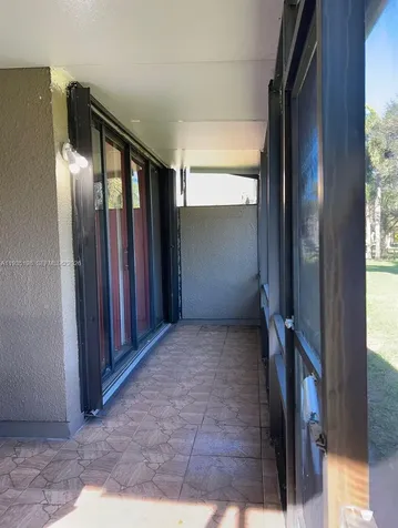 1121 W Fairway Road Pembroke Pines FL 33026
