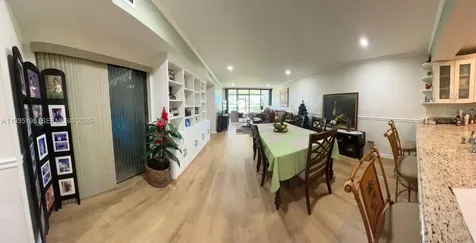1121 W Fairway Road Pembroke Pines FL 33026