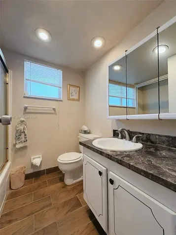 410 SE 2nd Street Hallandale Beach FL 33009