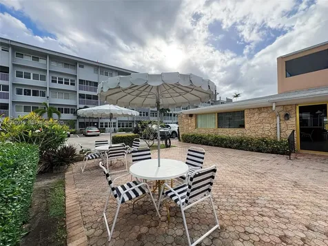 410 SE 2nd Street Hallandale Beach FL 33009