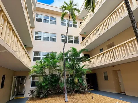 410 SE 2nd Street Hallandale Beach FL 33009