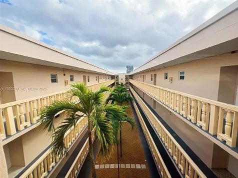 410 SE 2nd Street Hallandale Beach FL 33009