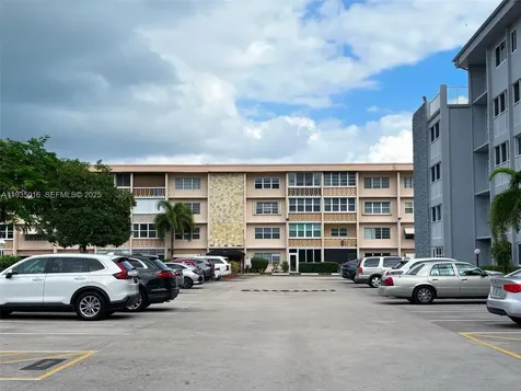 410 SE 2nd Street Hallandale Beach FL 33009